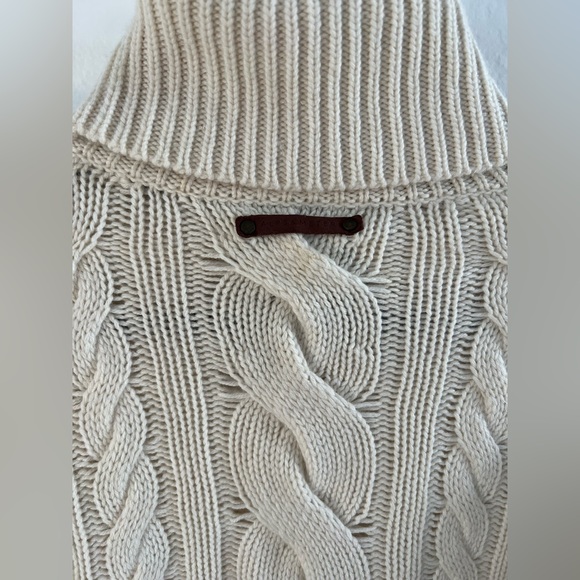 Alps & Meters Classic Cable Knit size Medium - Picture 6 of 6
